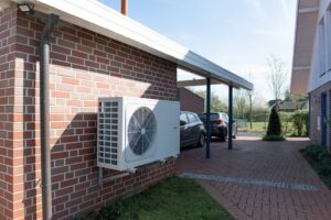 Air,Source,Heat,Pump,Fitted,Outside,A,New,Home,Development
