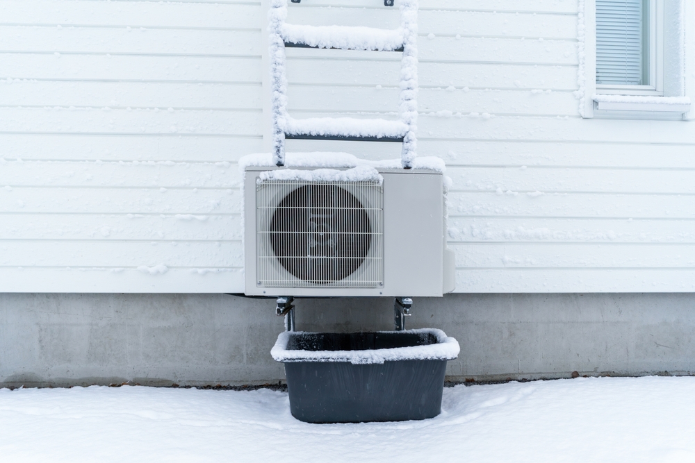 A heat pump outdoor unit efficiently provides warmth and energy savings in snowy winters. Proper installation and maintenance ensure reliable heating even in freezing temperatures.