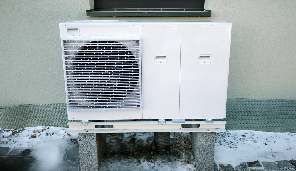 An,Environmentally,Friendly,Heat,Pump,For,Heating,In,Front,Of